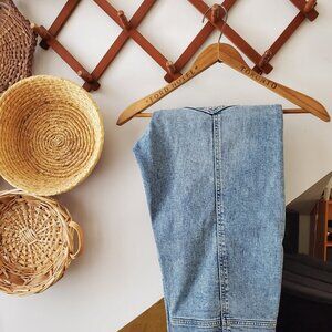 Banana Republic High Rise Barrel Jean – Size 27/4